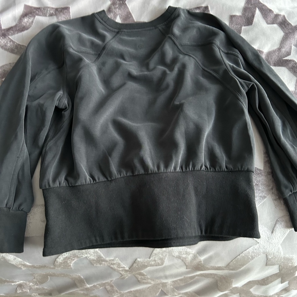 Women's Gray Sweatshirt
